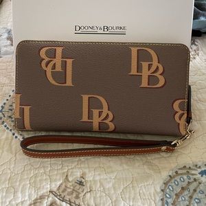 Brand New Dooney & Bourke Wallet